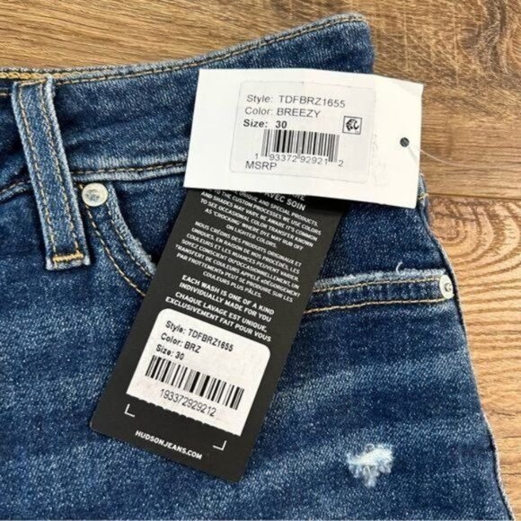HUDSON JEANS Croxley High Rise Cut off Flap Pocket Denim Shorts Blue Sz 30 NWT - Picture 9 of 17